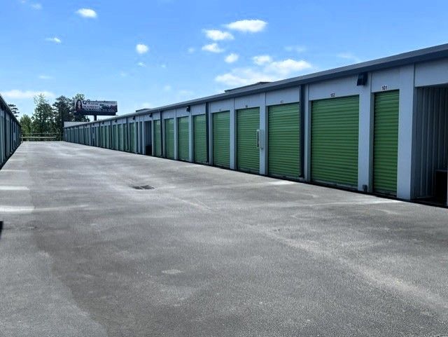 10×40 Parking Lot in Easley, SC 104 La Von Ln Easley, South Carolina 3