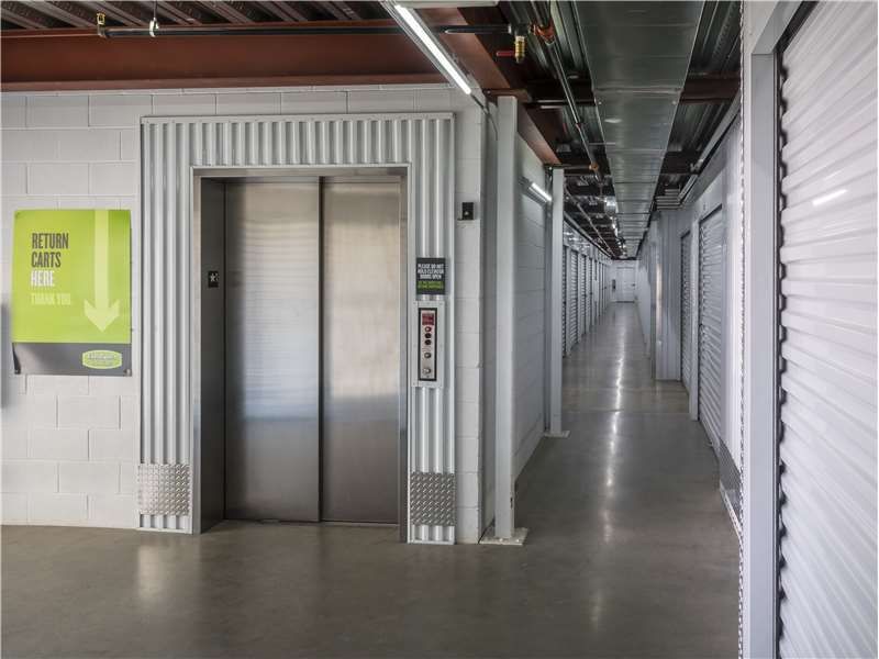 Extra Space Storage  5572 Van Winkle in Salt Lake City, UT