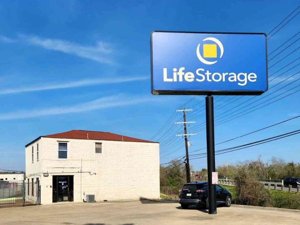 Life Storage facility on 10800 Highway 290 W - Austin, TX