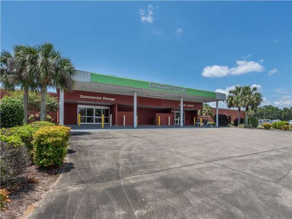 Extra Space Storage facility at 6065 Vanity Fair Rd - Milton, FL