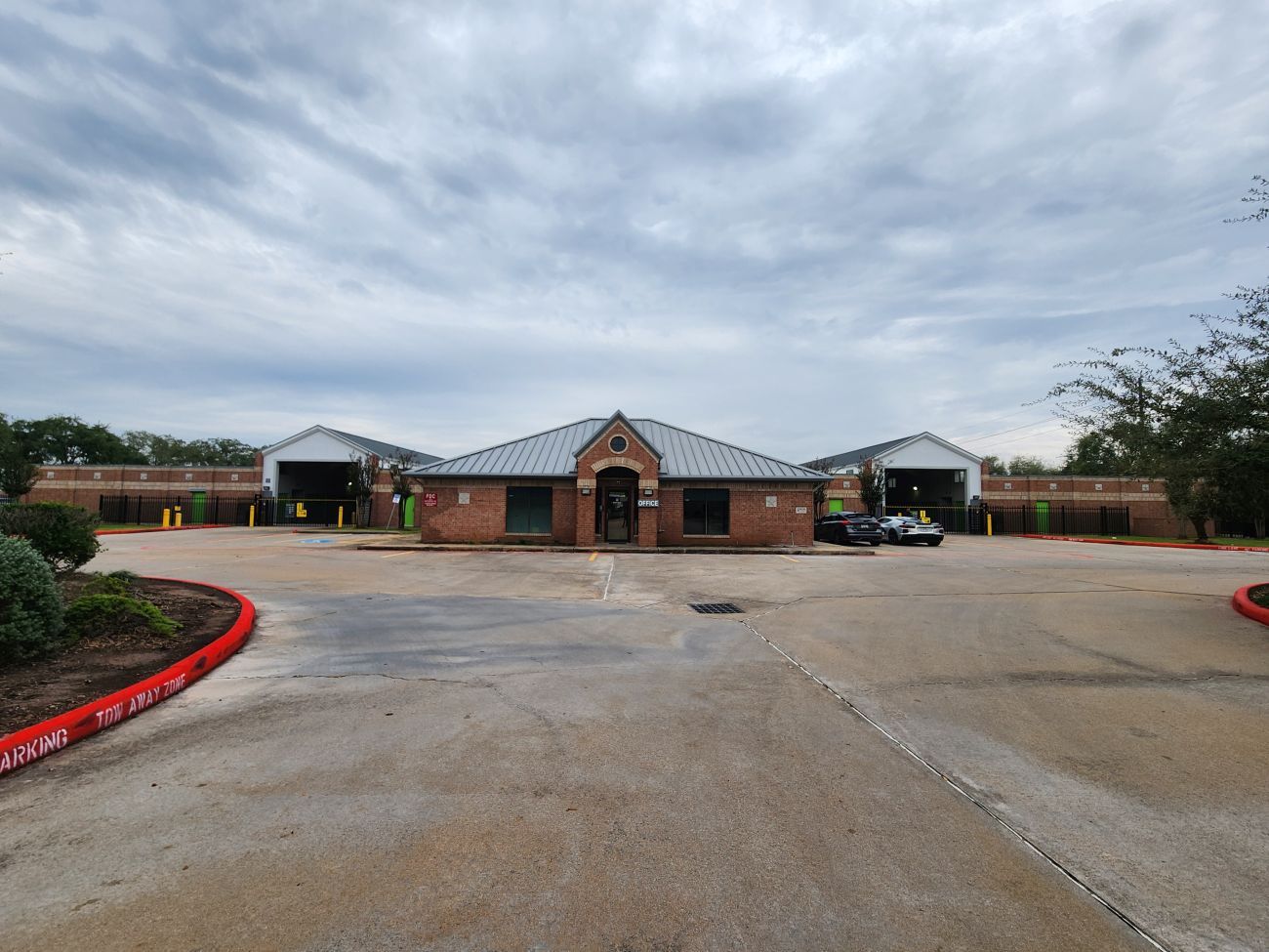 20×10 Self Storage Unit in Missouri City, TX