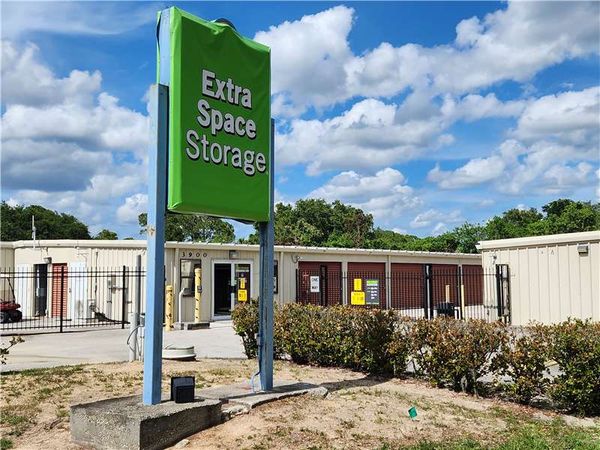 Extra Space Storage facility at 3900 Curtis Blvd - Cocoa, FL