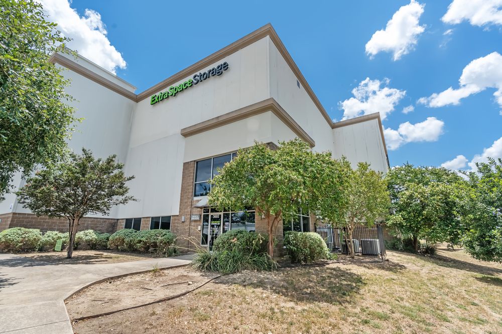 5×5 Self Storage Unit in San Antonio, TX 3602 Wurzbach Rd San Antonio, Texas