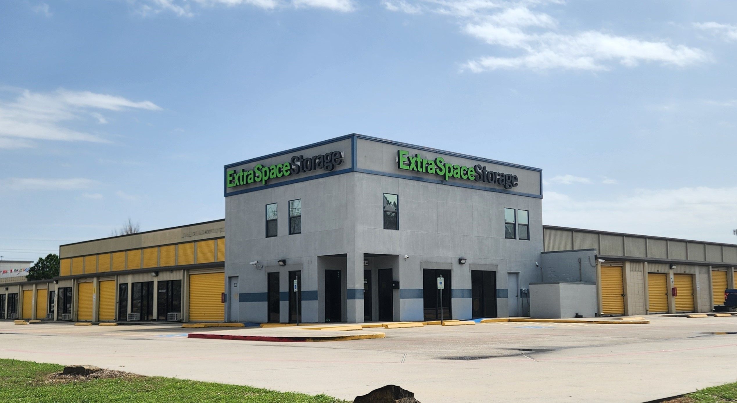20×10 Self Storage Unit in Houston, TX 802 E Richey Rd Houston, Texas