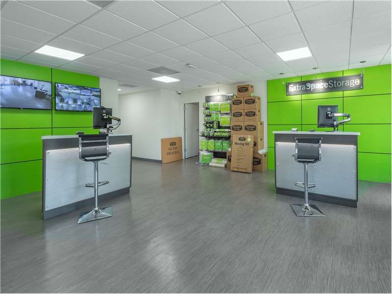 10×5 Self Storage Unit in Gulf Breeze, FL 4761 Gulf Breeze Pkwy Gulf Breeze, Florida 3