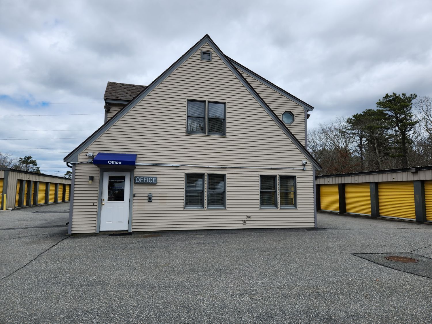 Extra Space Storage  6 Washington Cir in Sandwich, MA