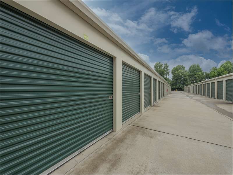 Extra Space Storage  2080 Old Lexington Rd in Winston-Salem, NC