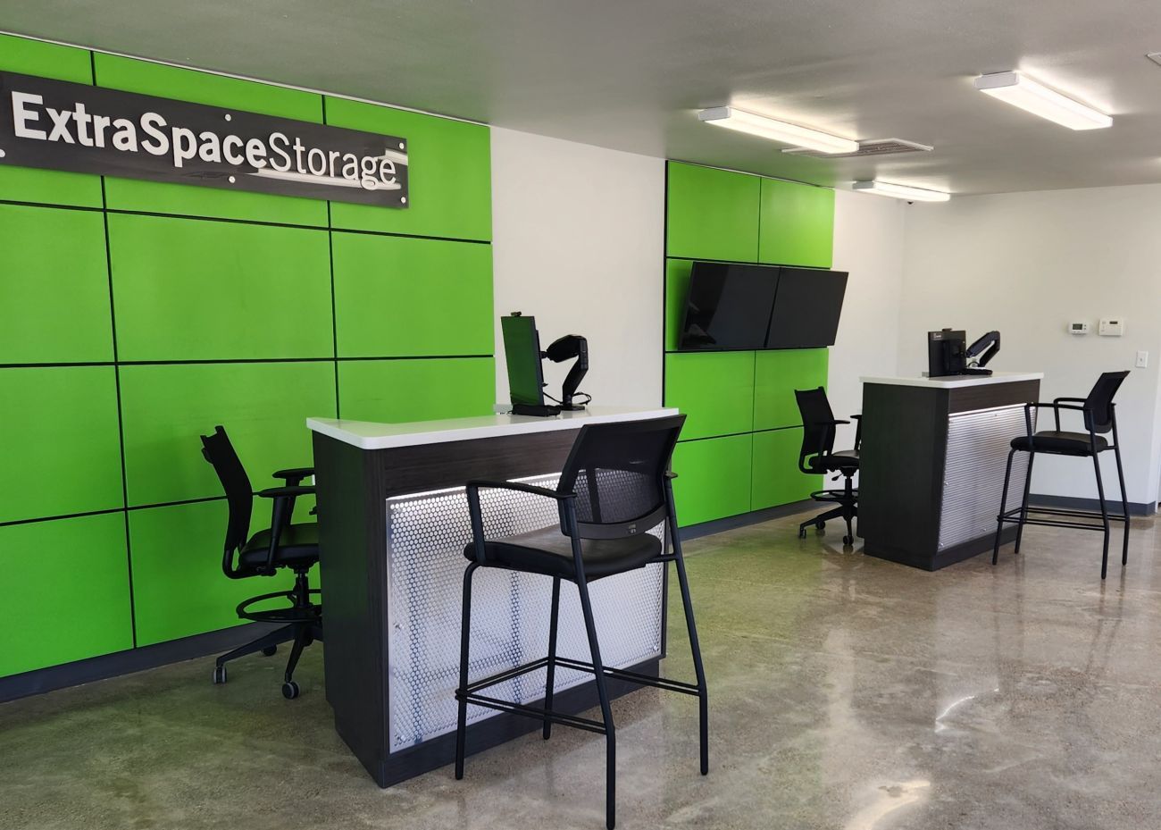 Extra Space Storage in Pasadena, TX  6045 Fairmont Pkwy 3