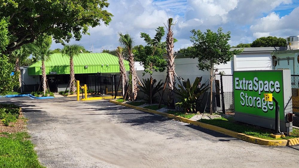20×10 Garage in Sunrise, FL 10300 NW 55th St Sunrise, Florida