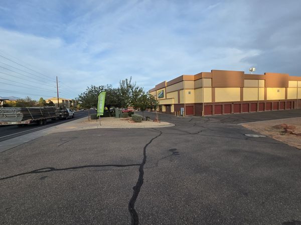 Extra Space Storage facility at 2012 E Riverside Dr - St George, UT