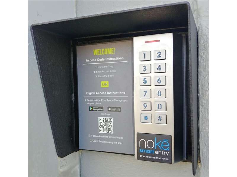 Extra Space Storage  5701 E Northwest Hwy in Dallas, TX