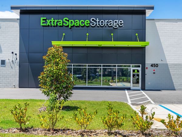 Extra Space Storage facility at 450 N Cattlemen Rd - Sarasota, FL