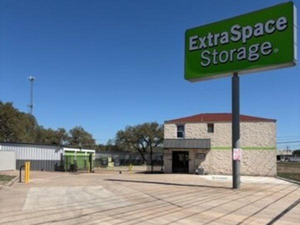 Extra Space Storage facility at 10800 Highway 290 W - Austin, TX