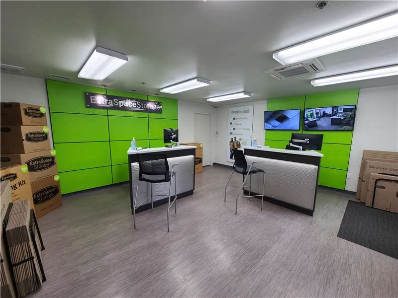 4×5 Self Storage Unit in Houston, TX 15800 Space Center Blvd Houston, Texas 3