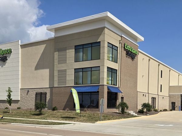 Extra Space Storage facility at 2375 Autumn Blaze Way - Sun Prairie, WI