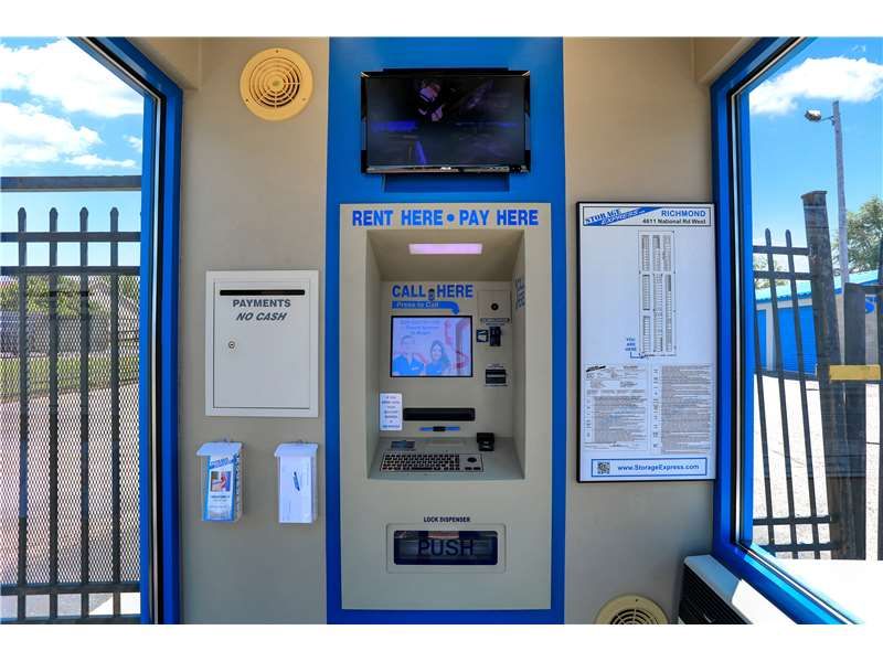 Extra Space Storage  4611 W National Rd in Centerville, IN