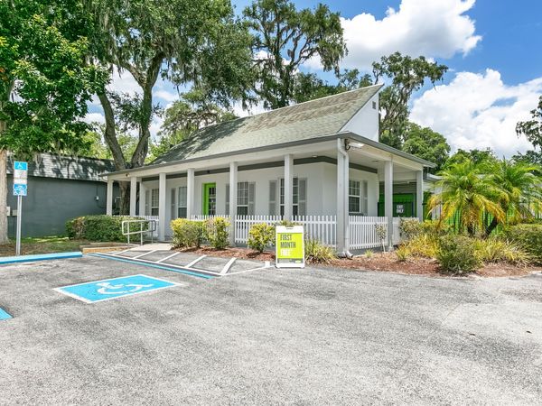 Extra Space Storage facility at 7294 Broad St - Brooksville, FL
