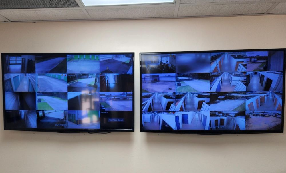 Extra Space Storage  1655 S Major Dr in Beaumont, TX