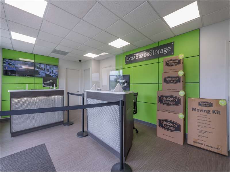 5×5 Self Storage Unit in Cincinnati, OH 101 Glendale Milford Rd Cincinnati, Ohio 3