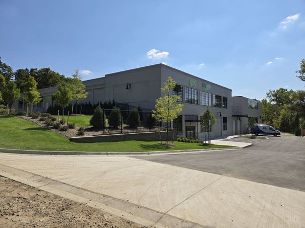 Extra Space Storage facility at 42975 Mill St - Northville, MI