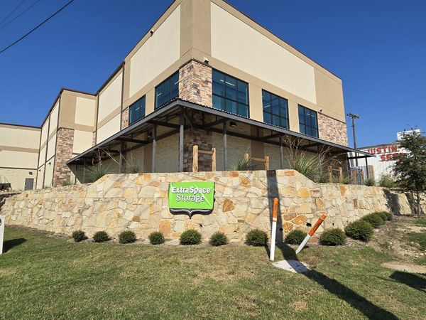 Extra Space Storage facility at 103 Hardeman Blvd - Justin, TX
