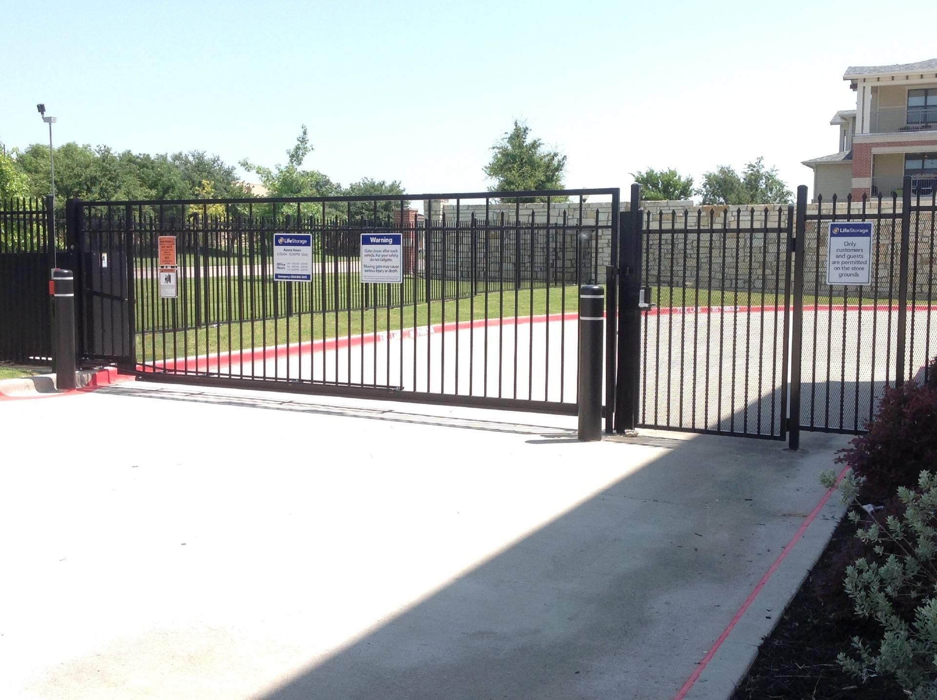 Extra Space Storage  4800 Windhaven Pkwy in The Colony, TX