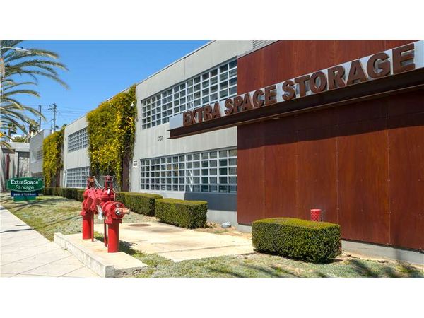 Extra Space Storage facility at 1707 Cloverfield Blvd - Santa Monica, CA