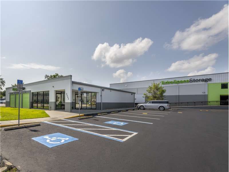 Storage Units in Tampa, FL at 5045 W Cypress St | Extra Space Storage
