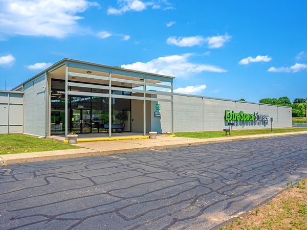 Extra Space Storage facility at 53 Manning Rd - Enfield, CT
