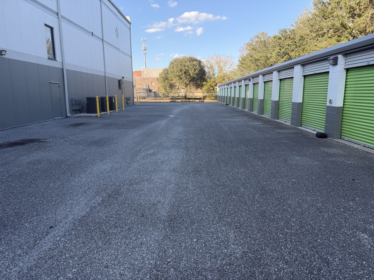 Extra Space Storage in Orlando, FL  11583 University Blvd 3