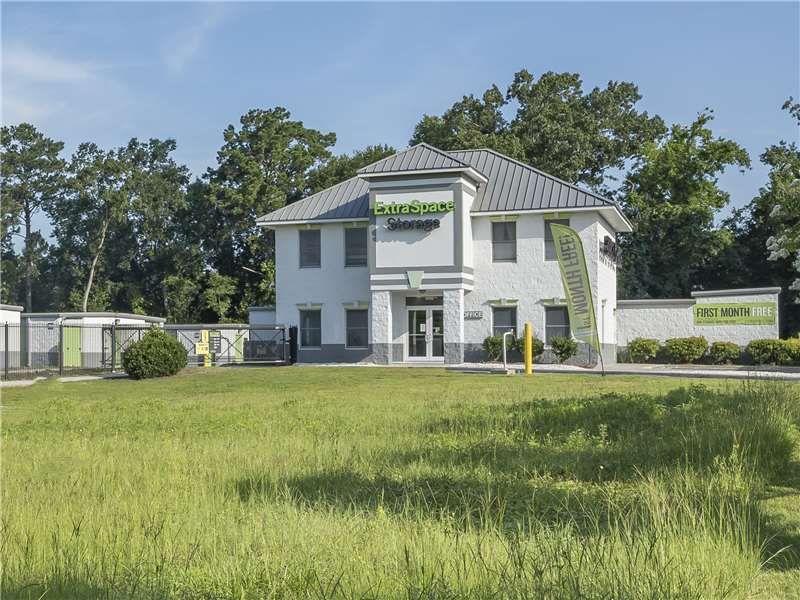 Extra Space Storage  1060 King George Blvd in Savannah, GA