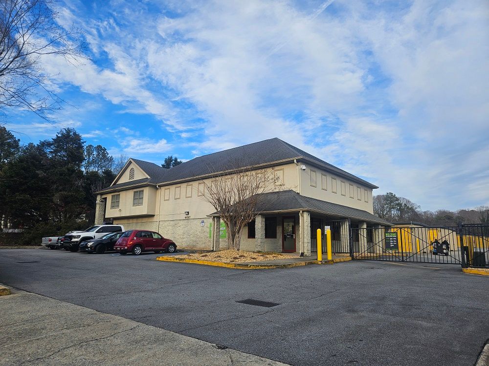Extra Space Storage  4427 Tilly Mill Rd in Atlanta, GA