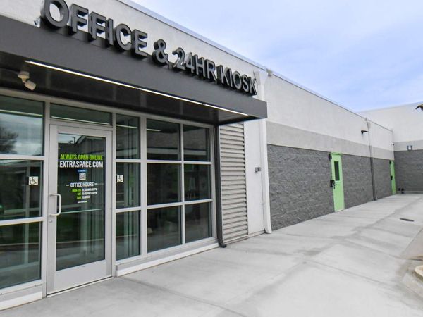 Extra Space Storage facility at 17701 Ibbetson Ave - Bellflower, CA