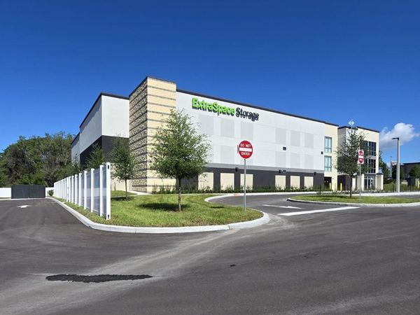 Extra Space Storage facility at 1619 McVilla Ave - Apopka, FL