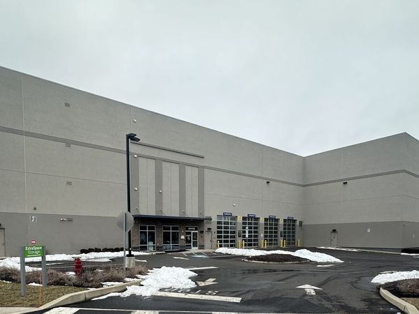 Extra Space Storage facility at 122 Penns Trl - Newtown, PA