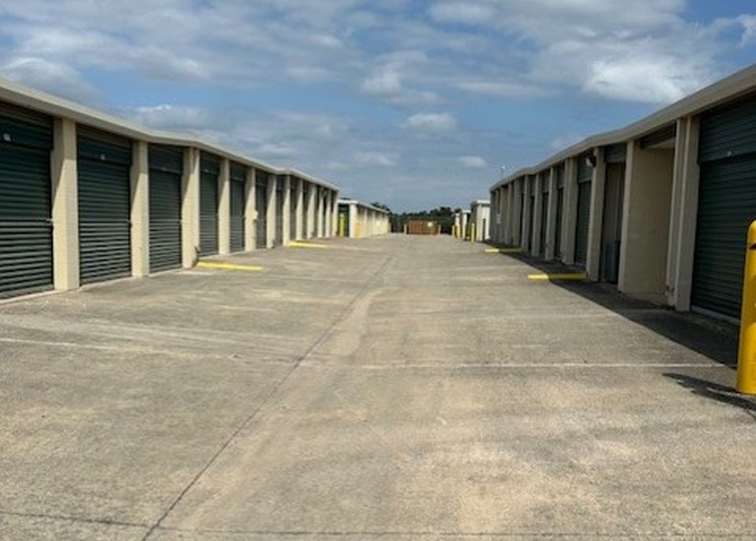 Extra Space Storage  23860 US-281 N in San Antonio, TX