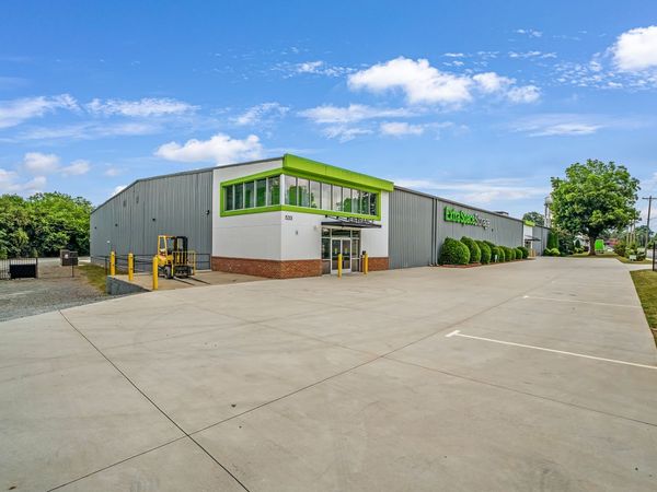 Extra Space Storage facility at 533 N Park Ave - Burlington, NC