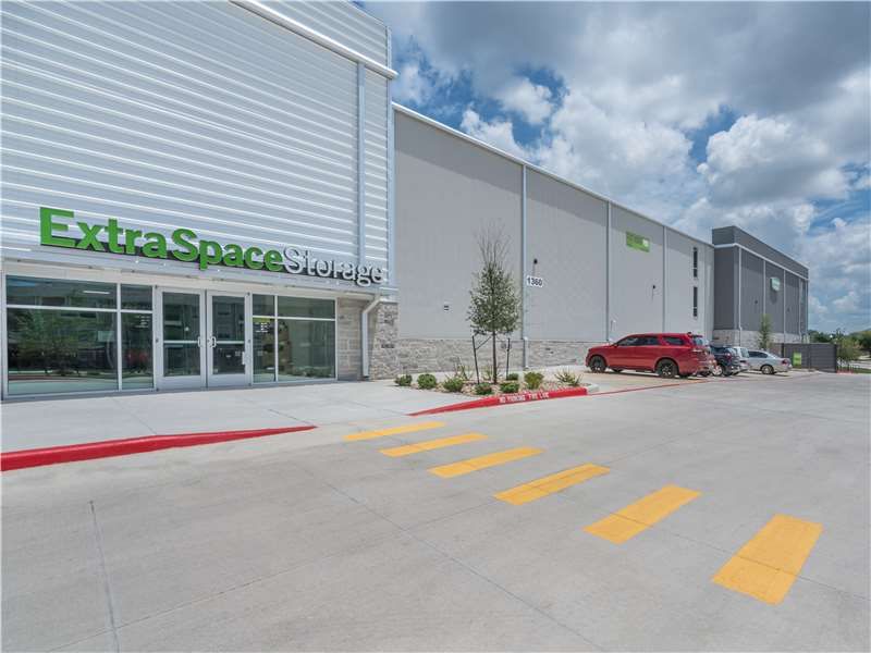 Extra Space Storage  1360 Ranch Pkwy in New Braunfels, TX