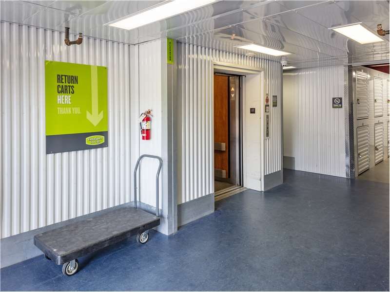 Extra Space Storage  2206 Victory Blvd in Chesapeake, VA