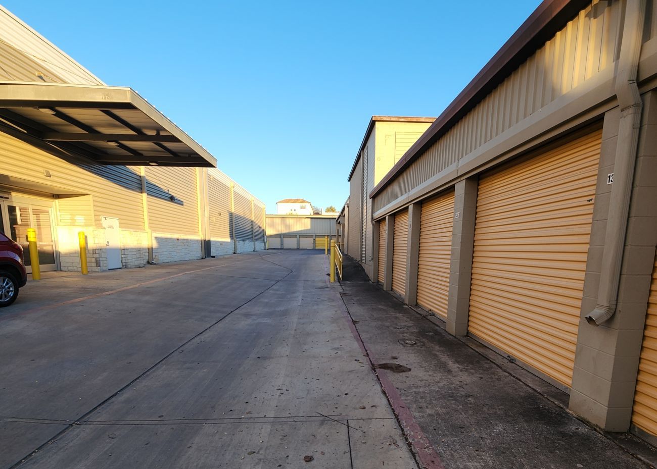 10×40 Parking Lot in San Antonio, TX 2300 Broadway San Antonio, Texas 3