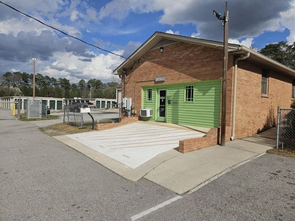 Extra Space Storage facility at 270 Rabon Rd - Columbia, SC