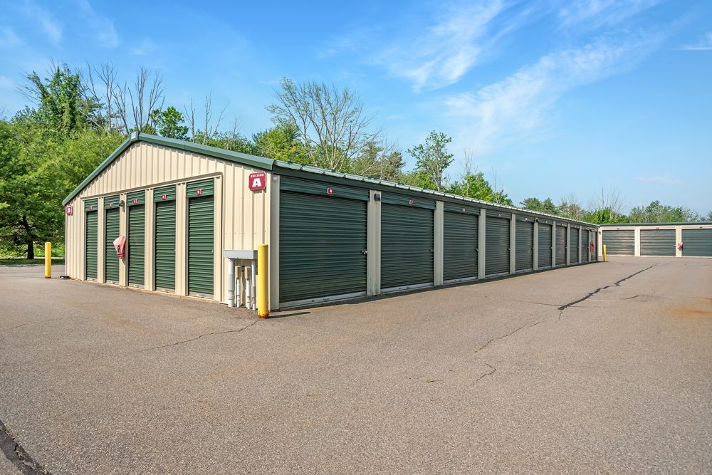 Extra Space Storage  230 Rockingham Rd in Derry, NH