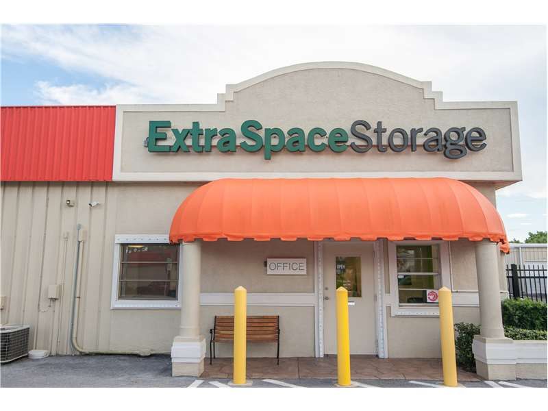 Extra Space Storage  571 Airport Pulling Rd N in Naples, FL