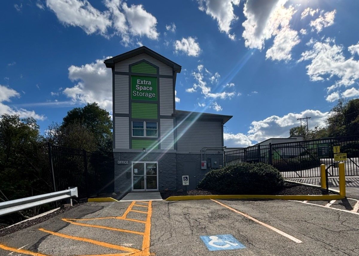 15×5 Self Storage Unit in Pittsburgh, PA 1005 E Entry Dr Pittsburgh, Pennsylvania