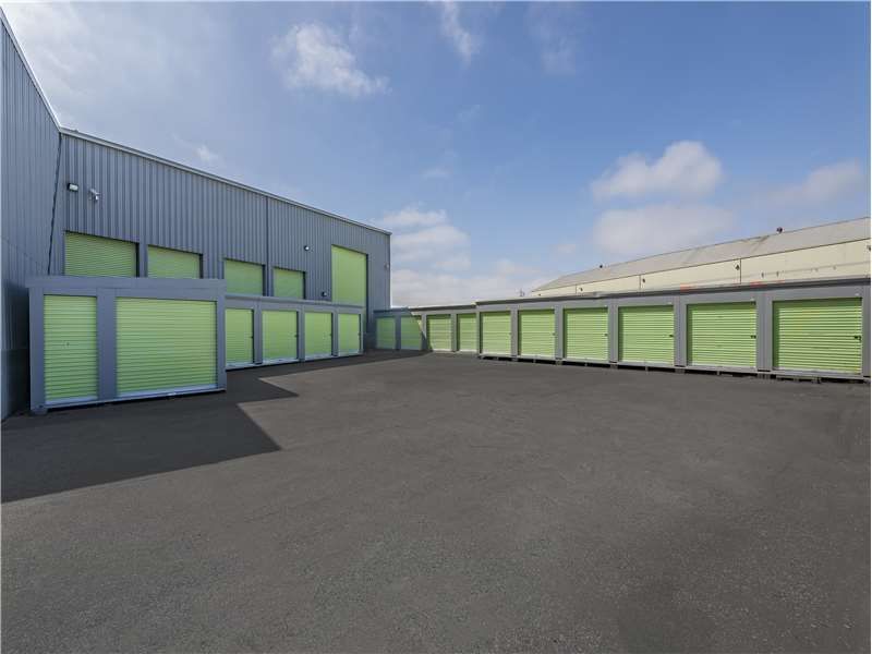 Extra Space Storage  6401 San Leandro St in Oakland, CA