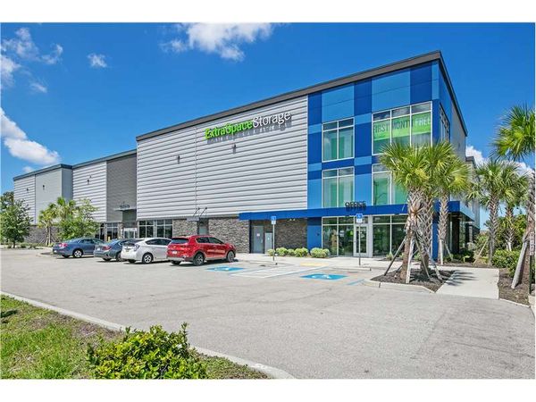 Extra Space Storage facility at 2710 Skyline Blvd - Cape Coral, FL