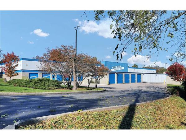 Extra Space Storage facility at 606 W Gourley Pike - Bloomington, IN