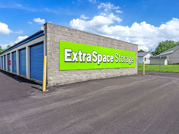 Extra Space Storage facility at 1028 E State St - Princeton, IN