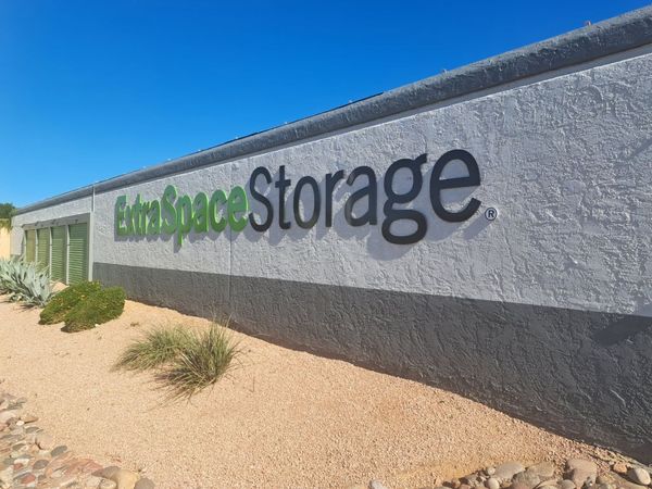 Extra Space Storage facility at 139 N Greenfield Rd - Mesa, AZ