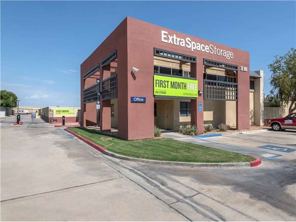 Extra Space Storage facility at 36000 Cathedral Canyon Dr - Cathedral City, CA